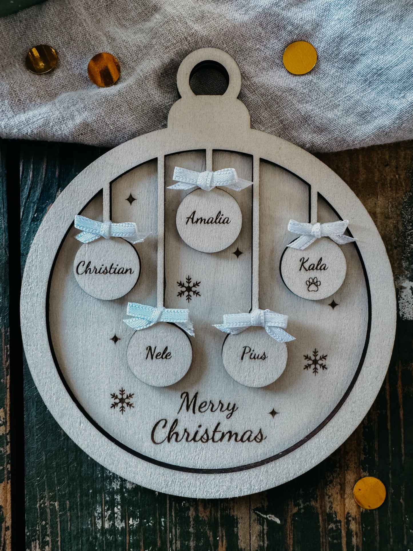 Personalisierte Weihnachtskugel - mit Namen der Familie